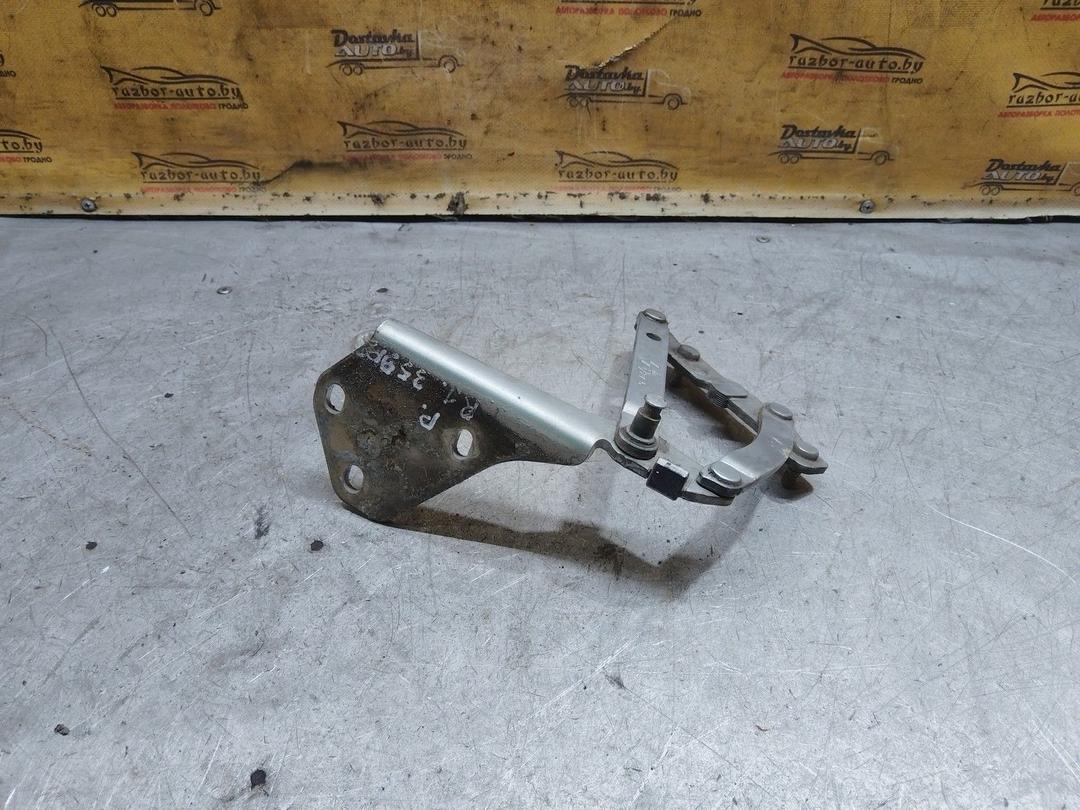 Петля капота правая 093VA0 Renault Laguna купить