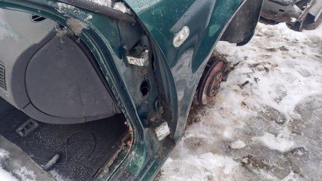 Петля двери передней правой WF5J0D Volkswagen Golf купить