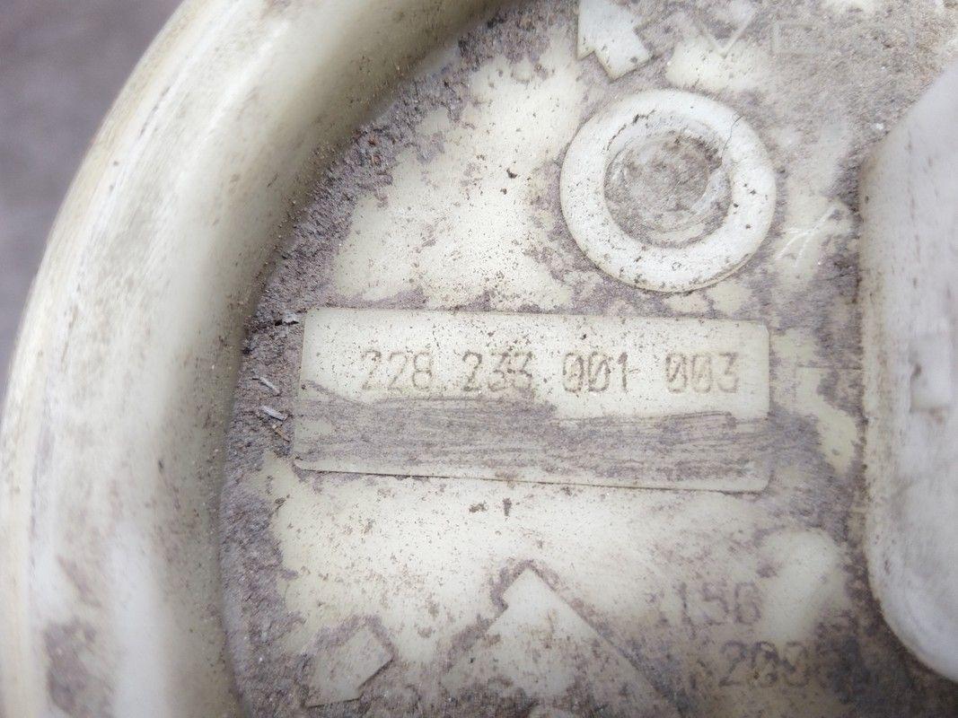 Колба в бак XJ9QH4 Audi A3 купить