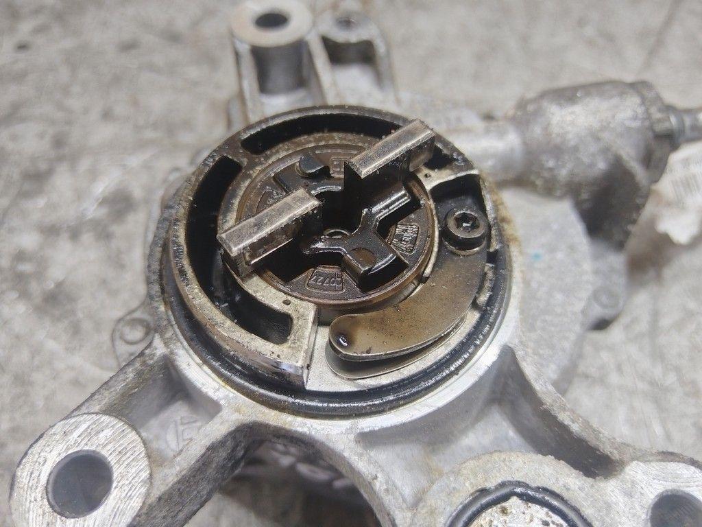 Насос вакуумный J2JQSX Ford Galaxy - Фото 4