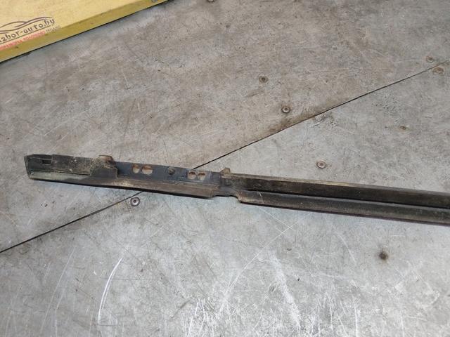 Молдинг стекла двери передней левой наружный L03DNC Citroen C8 купить на авторазборке