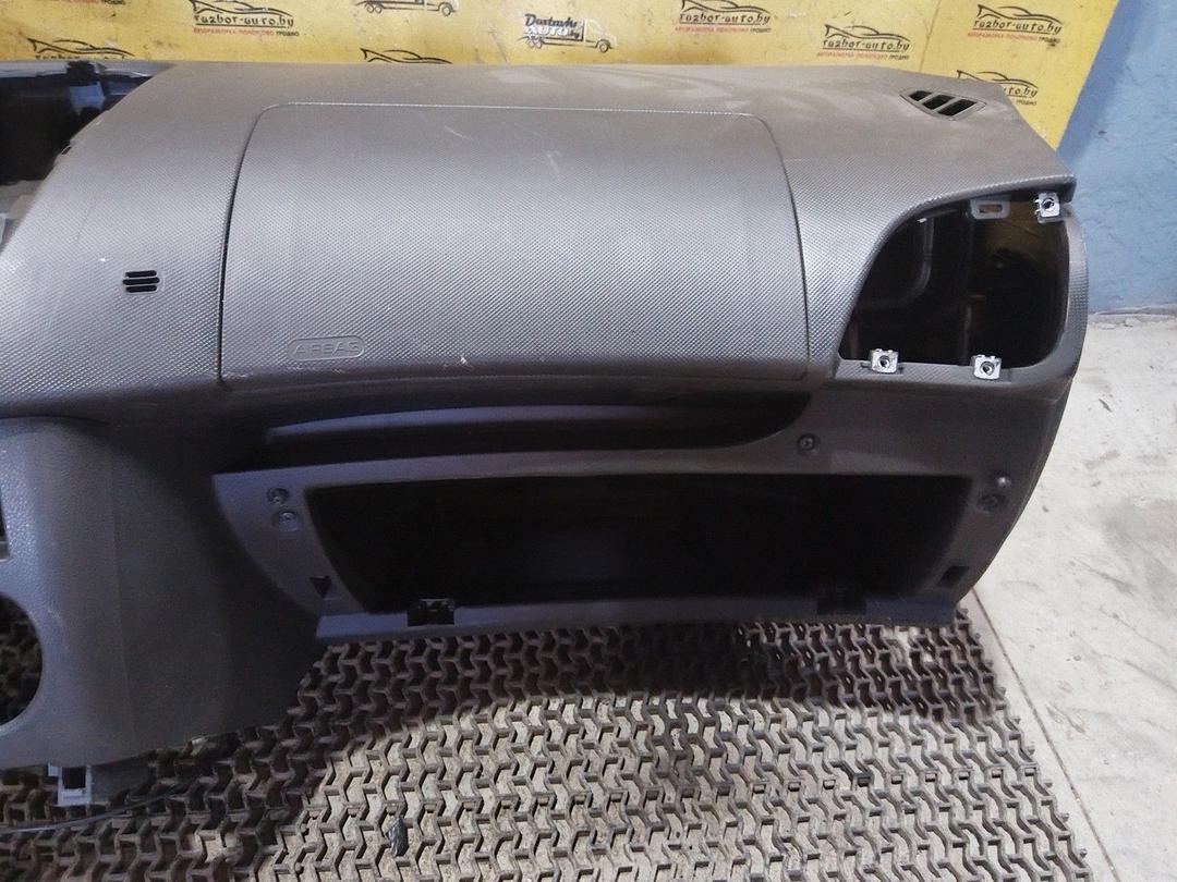 Панель передняя салона (торпедо) P8T86X Peugeot 206 купить на авторазборке