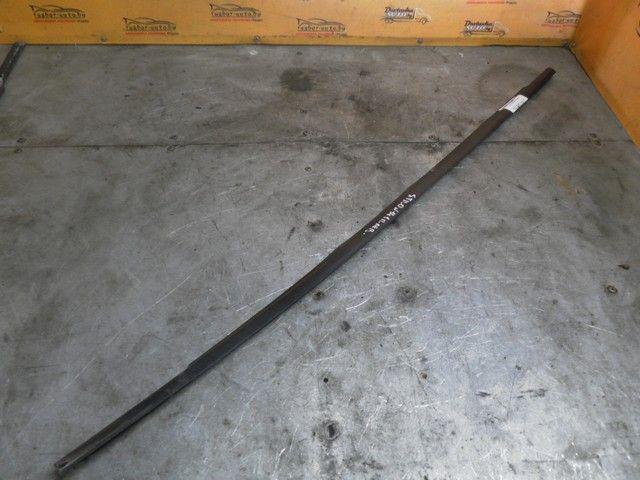 Молдинг стекла двери передней левой наружный 8T3E9S Fiat Stilo