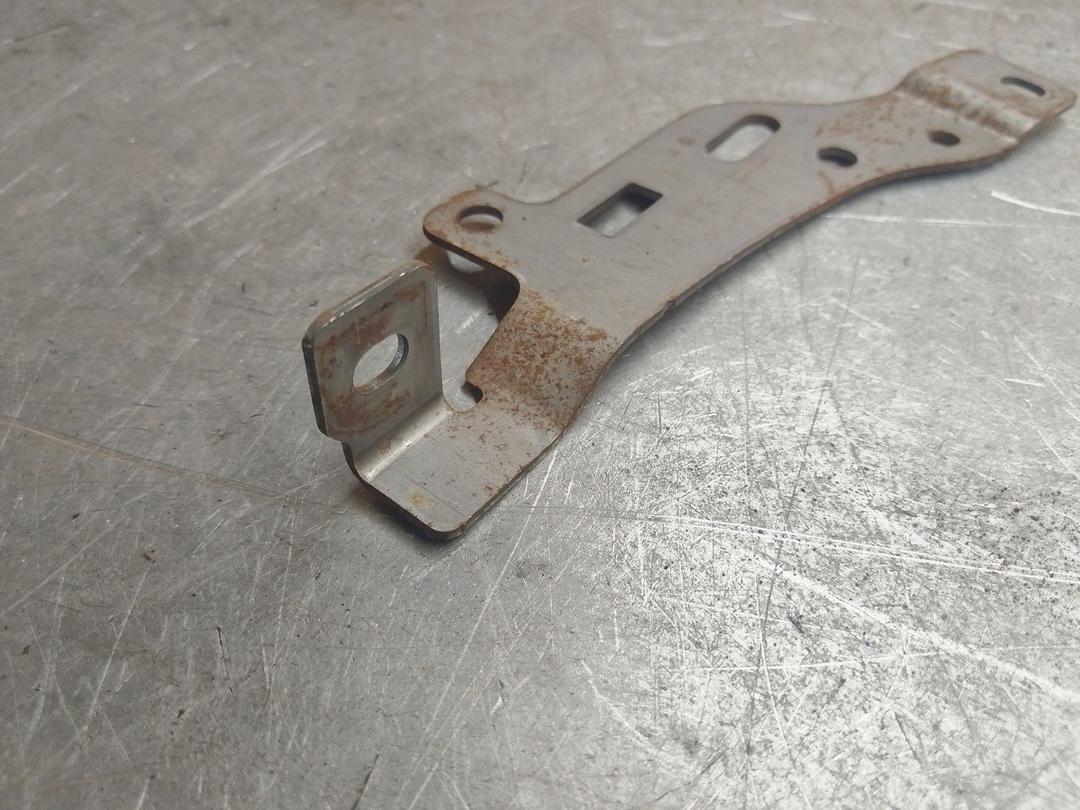 Кронштейн 2E2AWJ Ford Fusion undefined