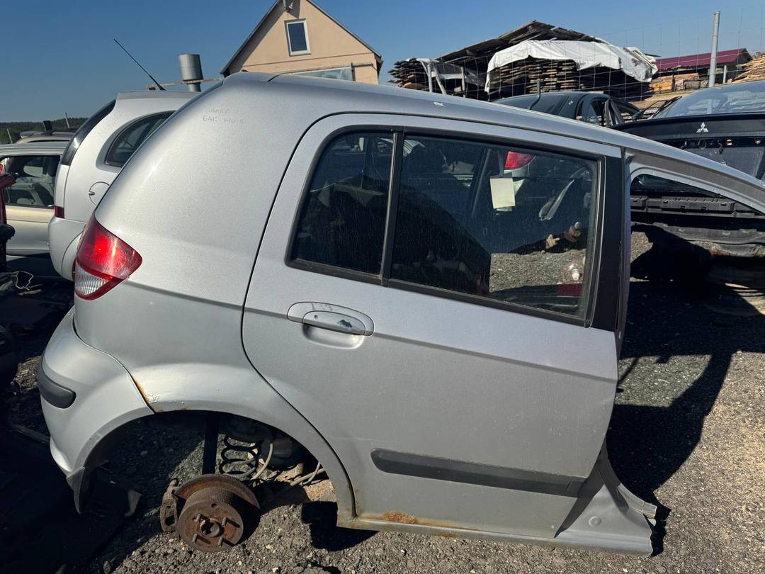 Дверь задняя правая WQE3AS Hyundai Getz купить