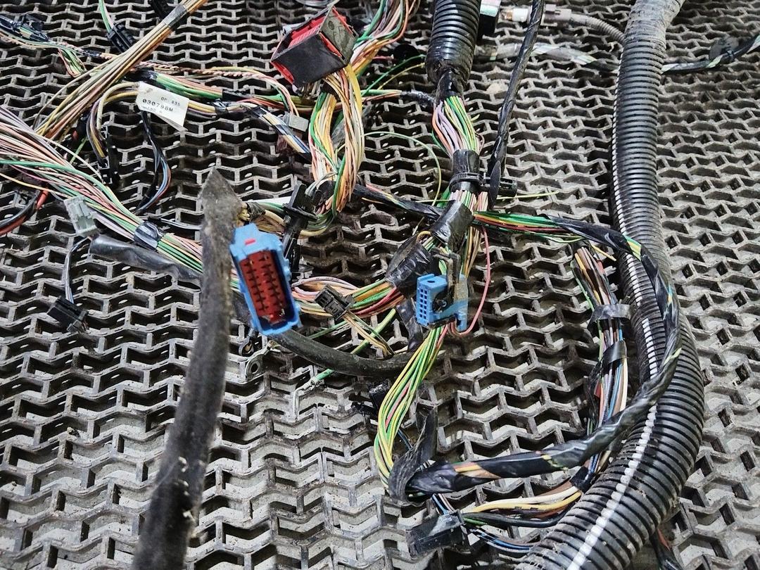 Проводка Y18XLJ Peugeot Partner undefined