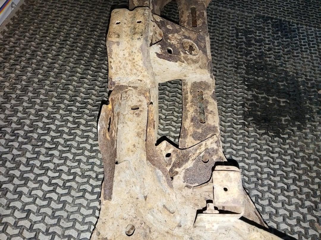 Балка подвески задняя E7YLUR Mazda 6 - Фото 6