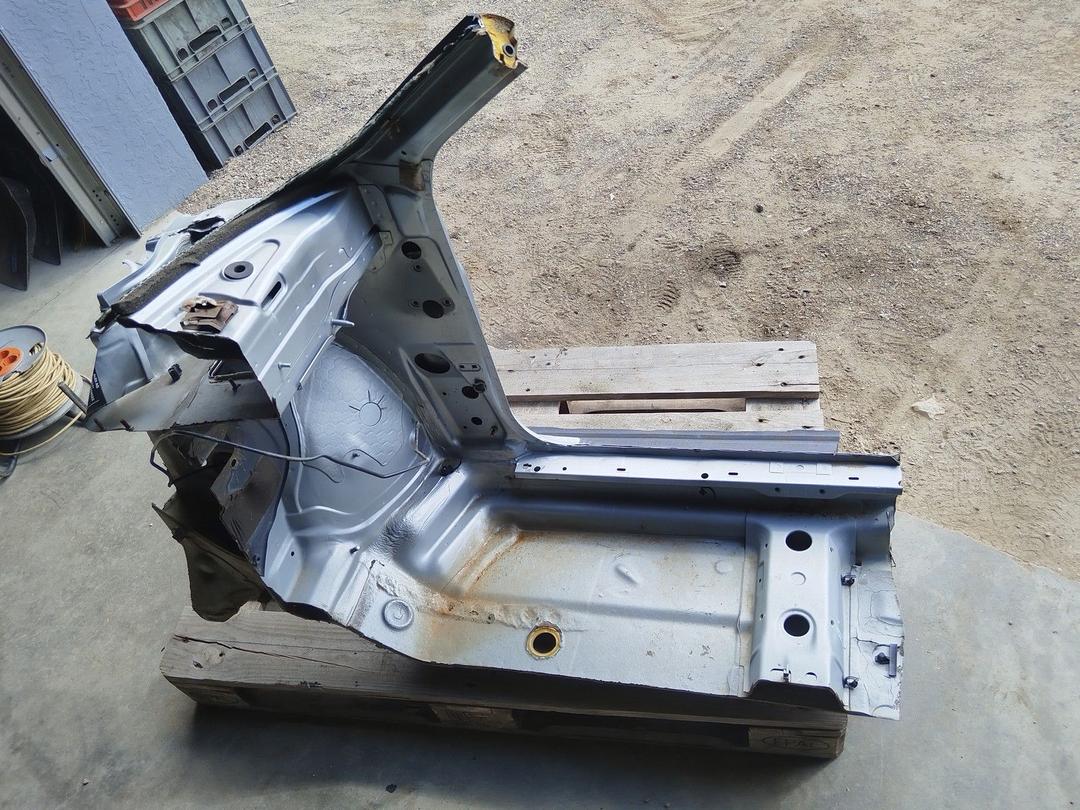 Стойка кузовная передняя правая RKIFDS Audi A3 купить с доставкой