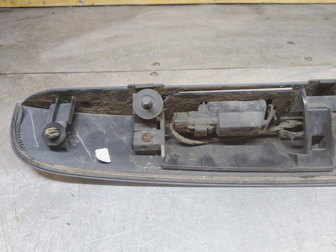 Накладка подсветки номера V1TQGT Nissan Note - Фото 7