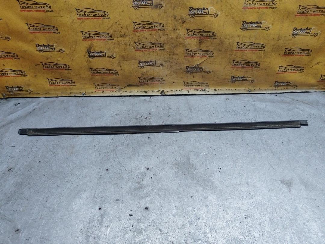 Молдинг стекла двери передней правой наружный HR2732 Fiat Punto купить с доставкой