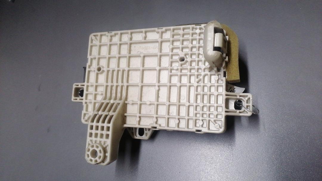 Блок предохранителей K820ZB Mazda 6 купить