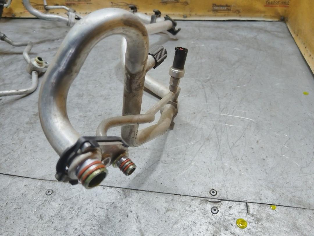 Трубка кондиционера 4D8387 Ford Galaxy купить