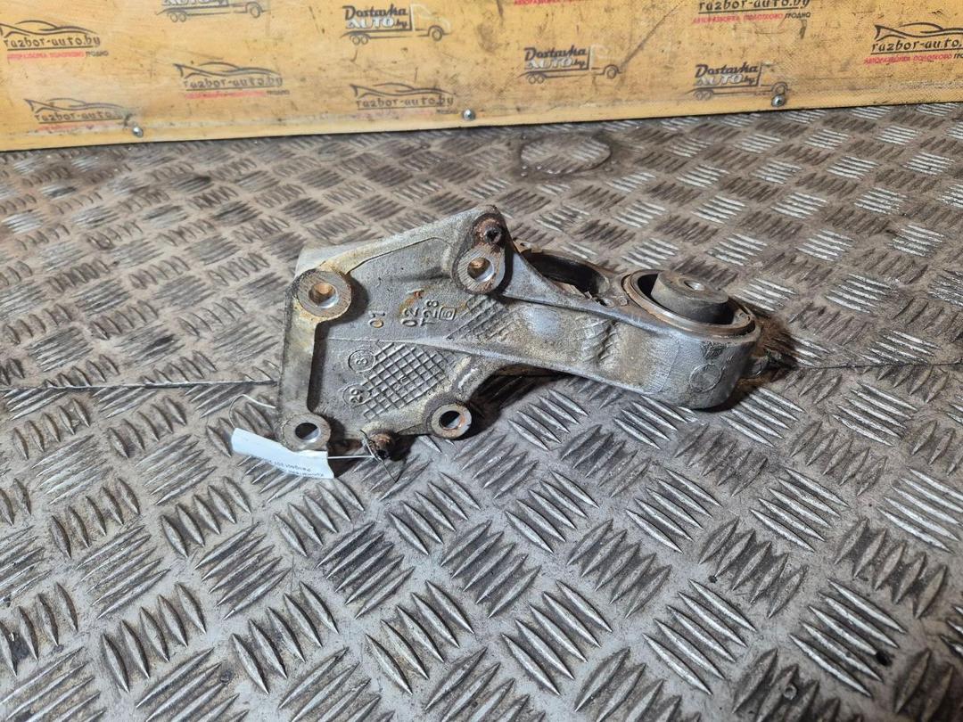 Кронштейн полуоси TE1JBG Peugeot 307