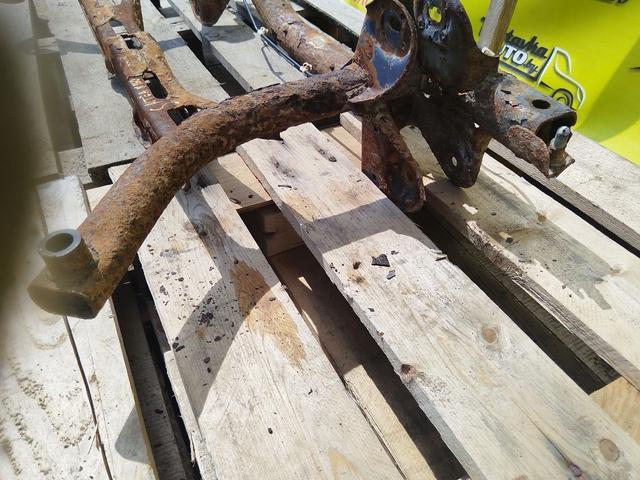 Балка подвески задняя EERBIP Seat Altea undefined