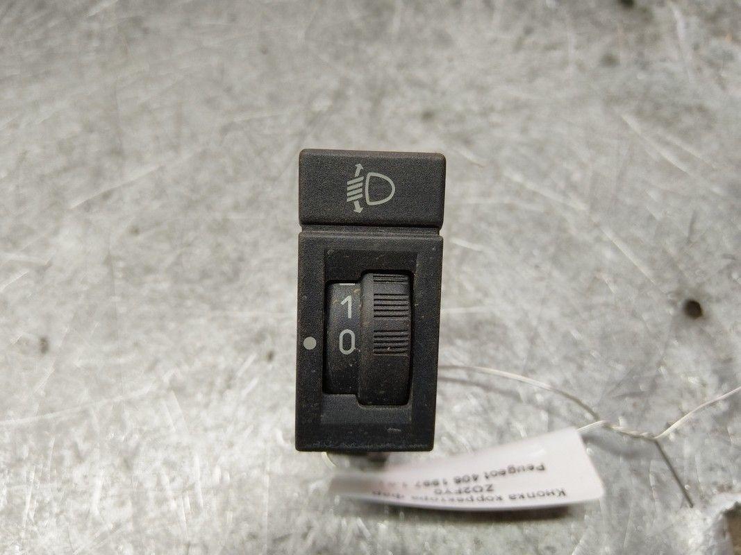 Кнопка корректора фар ZO2FY0 Peugeot 406 - Фото 1