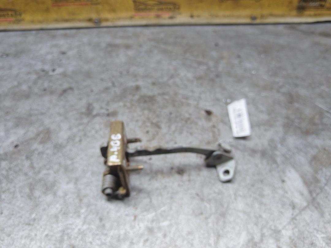 Ограничитель открывания двери передней IHX5Q2 Peugeot 406 купить