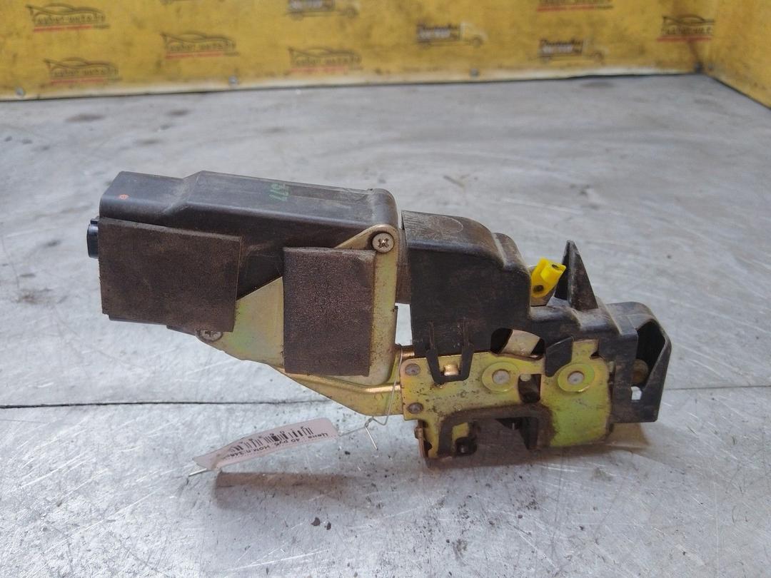 Замок двери передней правой M1SC3I Mitsubishi Carisma - Фото 3