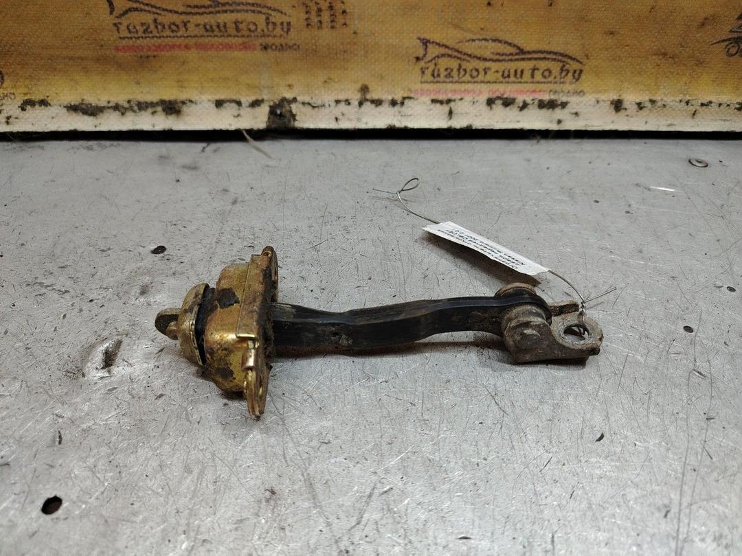 Ограничитель открывания двери передней C6LCE1 Nissan Primera - Фото 1