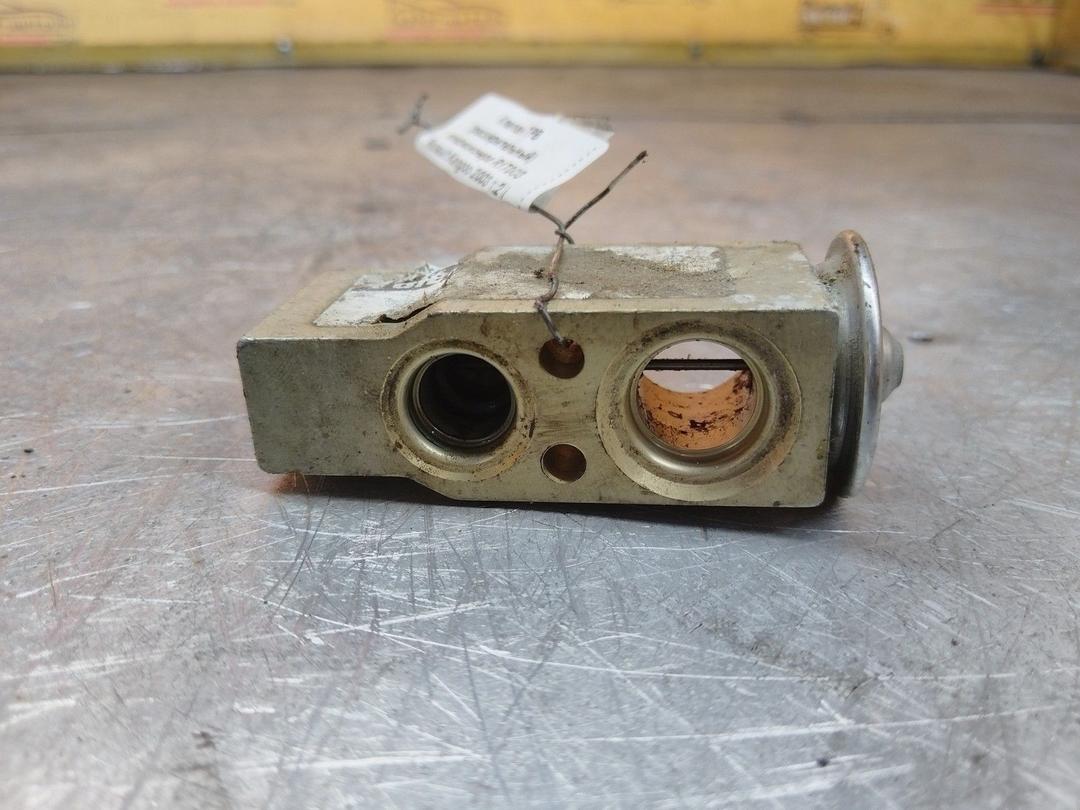 Клапан ТРВ (расширительный) кондиционера R1T0O3 Renault Kangoo купить с доставкой