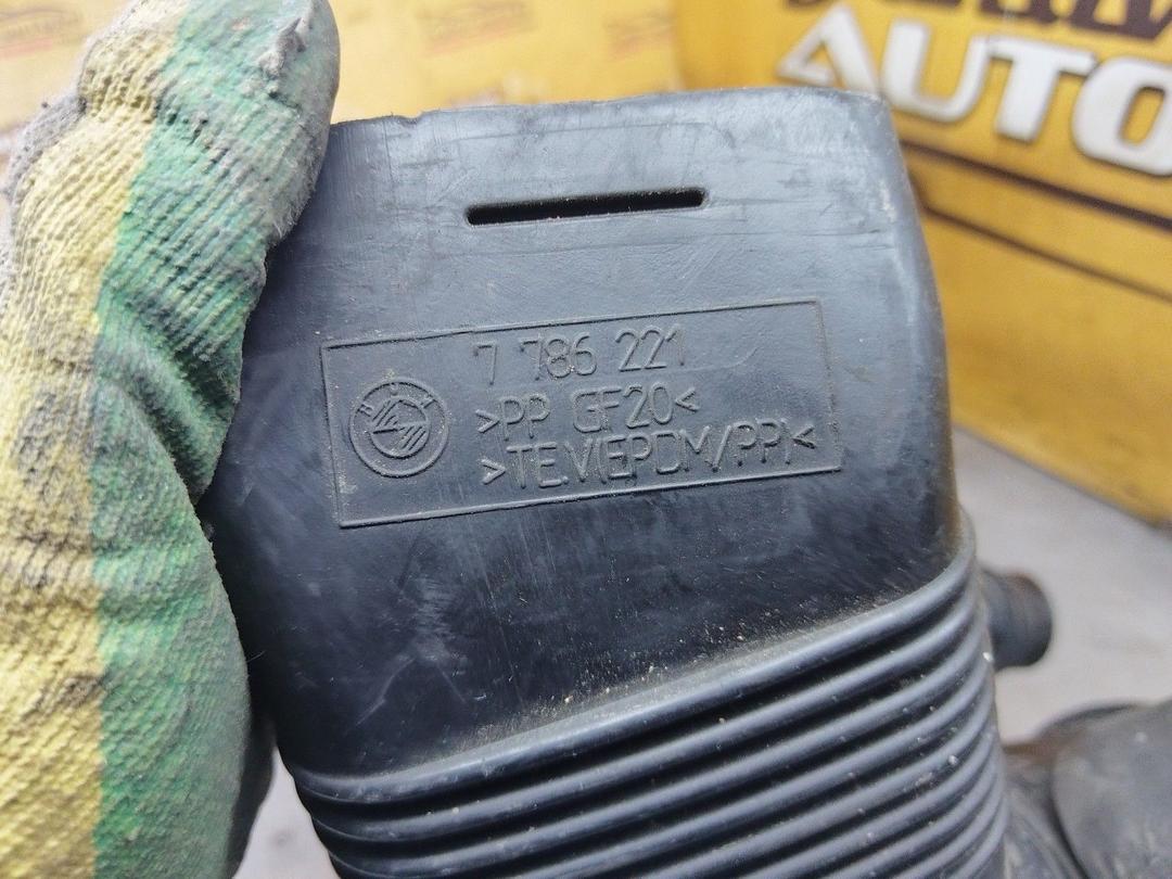 Патрубок воздушного фильтра 3GR35W BMW 5 E39 - Фото 4