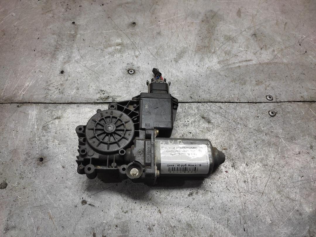 Моторчик стеклоподъемника передний правый T5MNS1 Opel Vectra - Фото 1