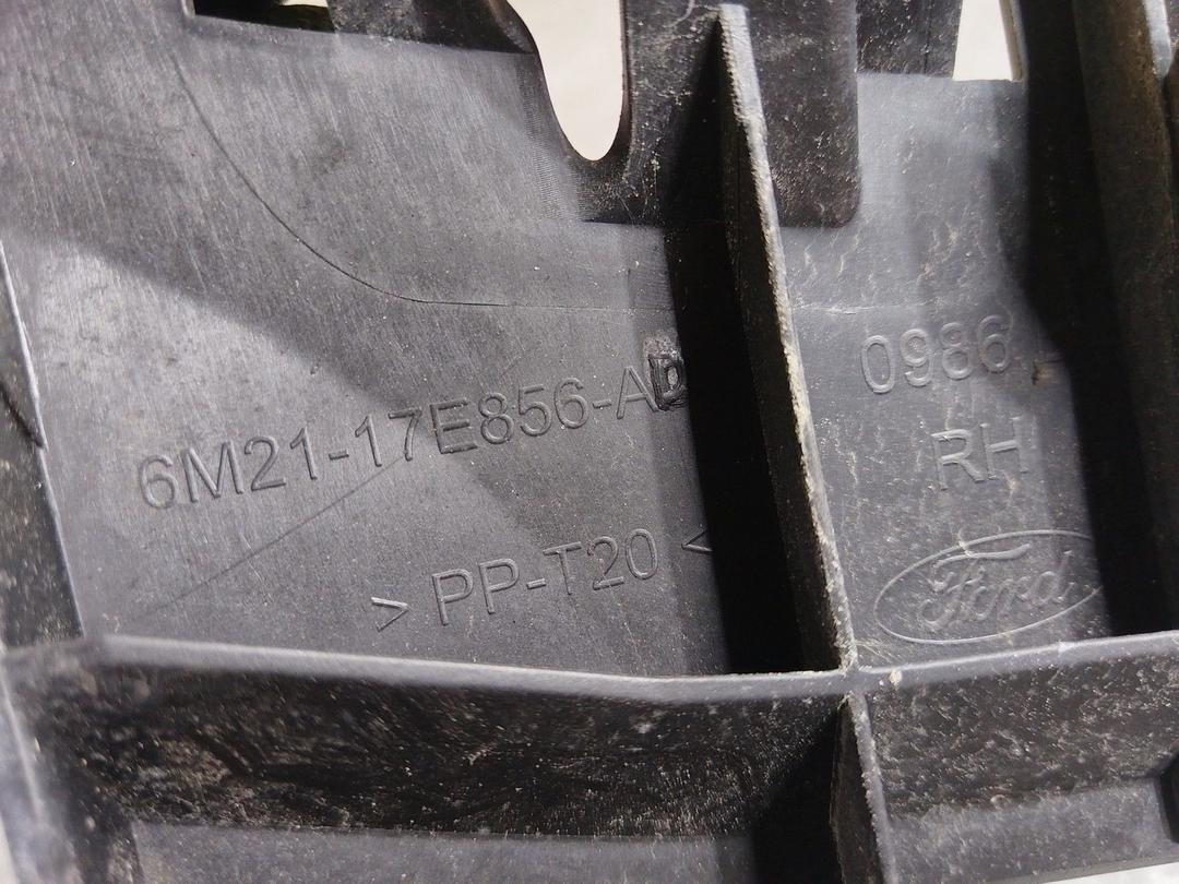 Кронштейн крепления бампера переднего NL6V2A Ford Galaxy купить в магазине запчастей бу