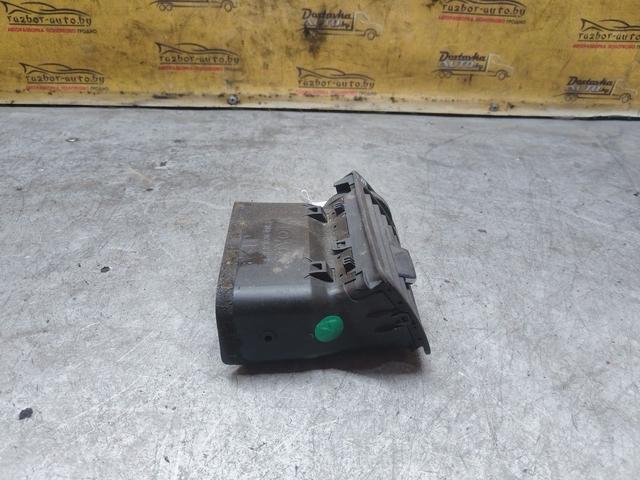 Дефлектор обдува салона W5DD2L Toyota Corolla купить с доставкой