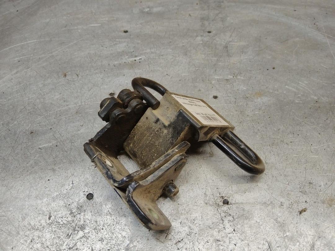 Петля двери задней правой 8SNNYU Volkswagen Golf - Фото 1