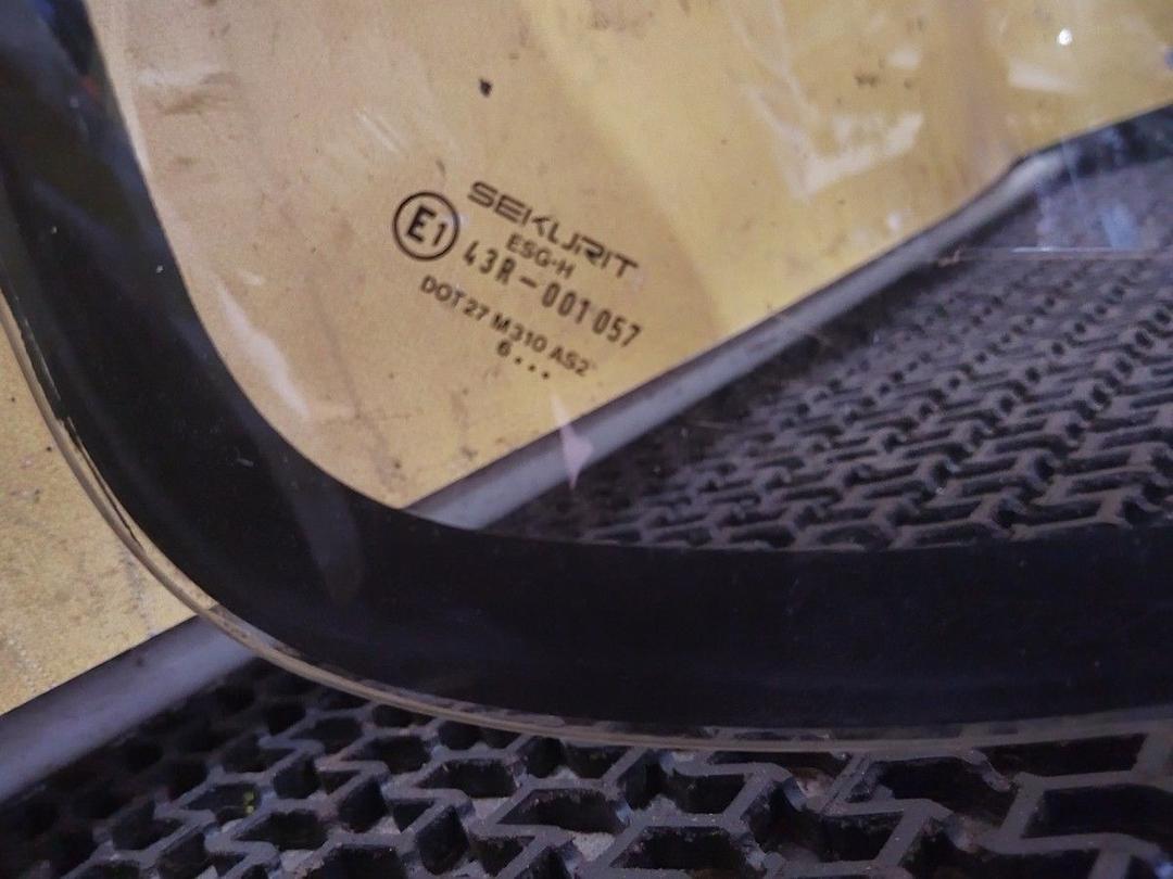 Стекло заднее G2ULER Ford Sierra купить