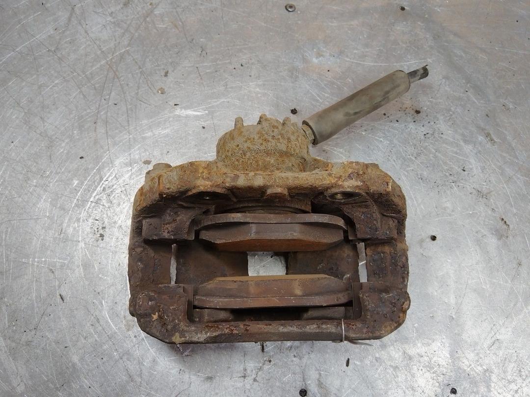 Суппорт передний правый 79AGAG Peugeot 307 - Фото 4