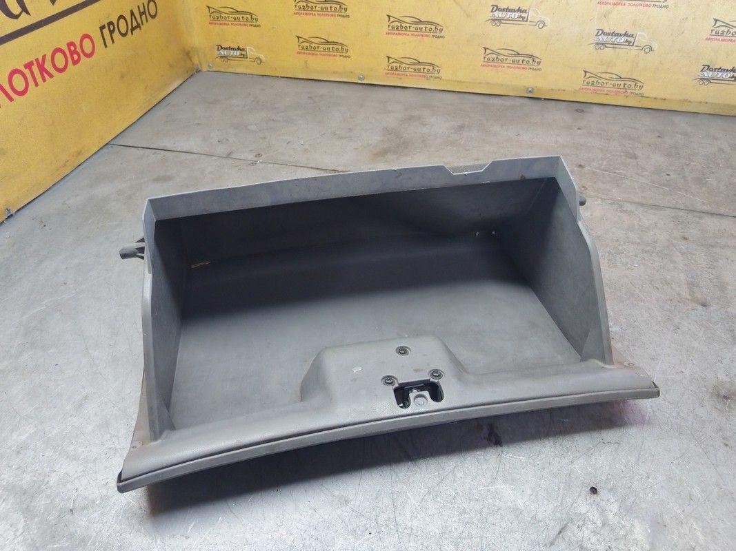 Бардачок DNKBQ0 Mazda Premacy купить с доставкой