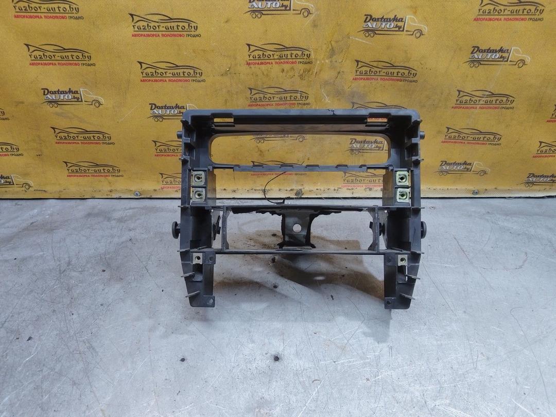 Рамка под магнитолу I6WPI1 Audi 100