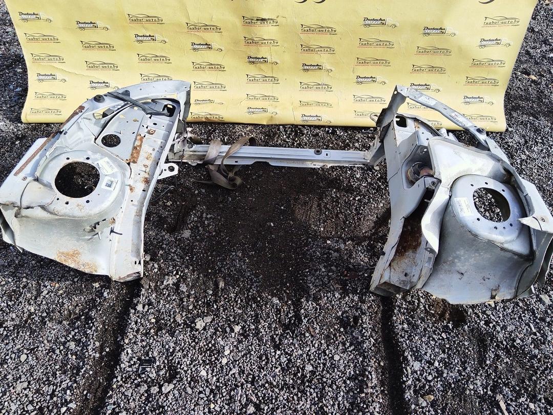 Передняя панель крепления облицовки (телевизор) J0HZ3D Peugeot 206 купить на авторазборке