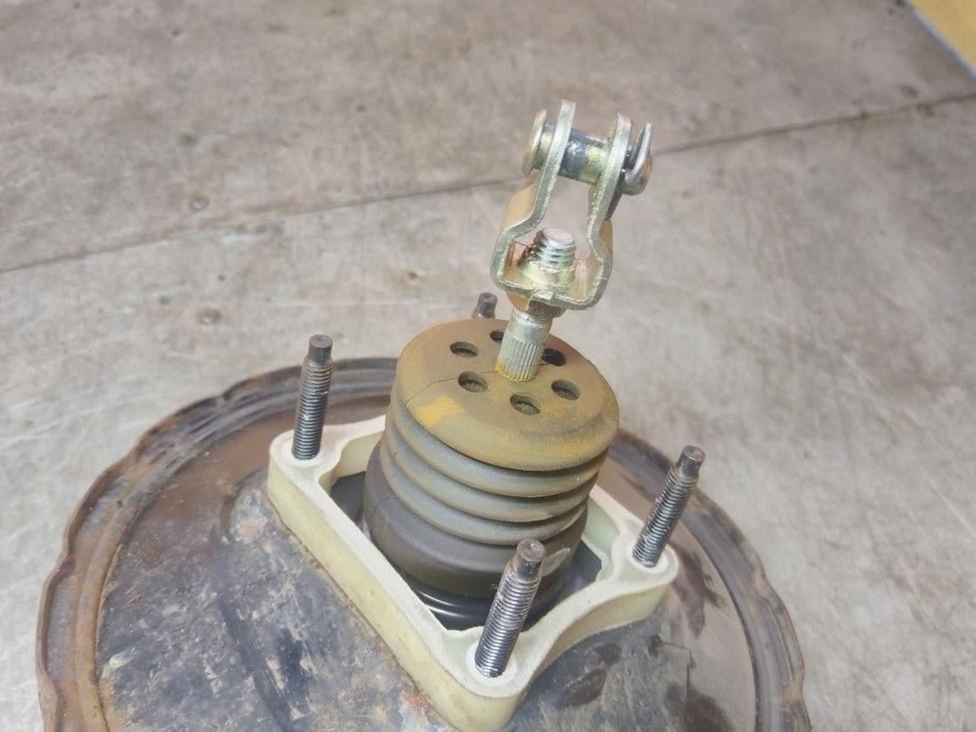 Вакуумный усилитель тормозов 3CVG2F Hyundai Matrix купить в магазине запчастей бу