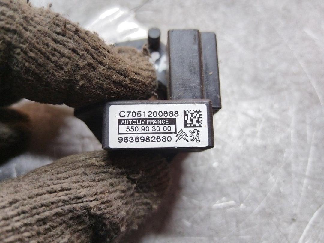 Датчик удара ZRP8V5 Citroen Xsara Picasso купить в магазине запчастей бу
