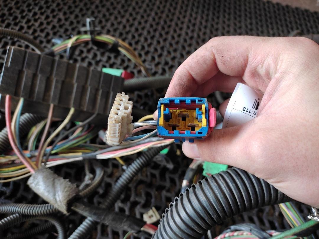 Проводка IPE4YM Citroen Berlingo купить на авторазборке