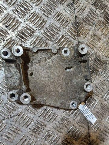 Кронштейн компрессора кондиционера 0WK1F0 Ford Focus - Фото 1