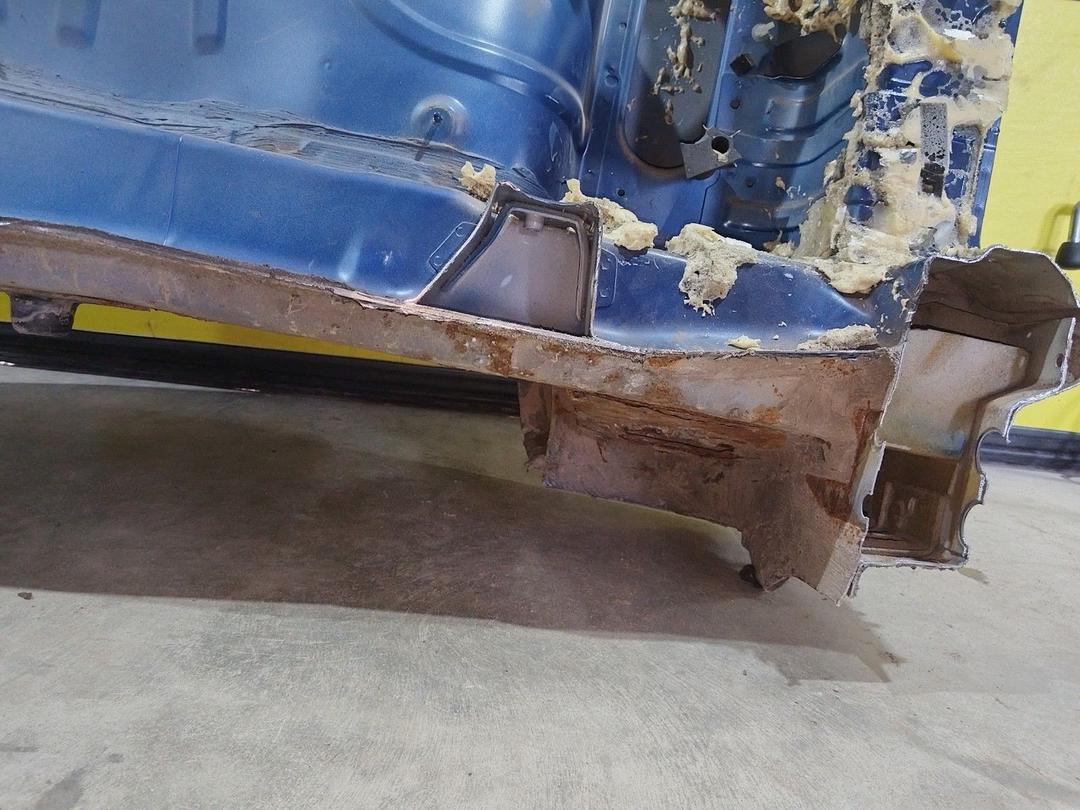 Крыло заднее правое YIB4P1 Opel Zafira undefined