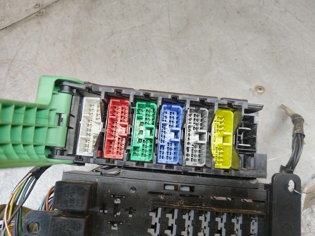 Блок предохранителей L3GQON Fiat Palio - Фото 3