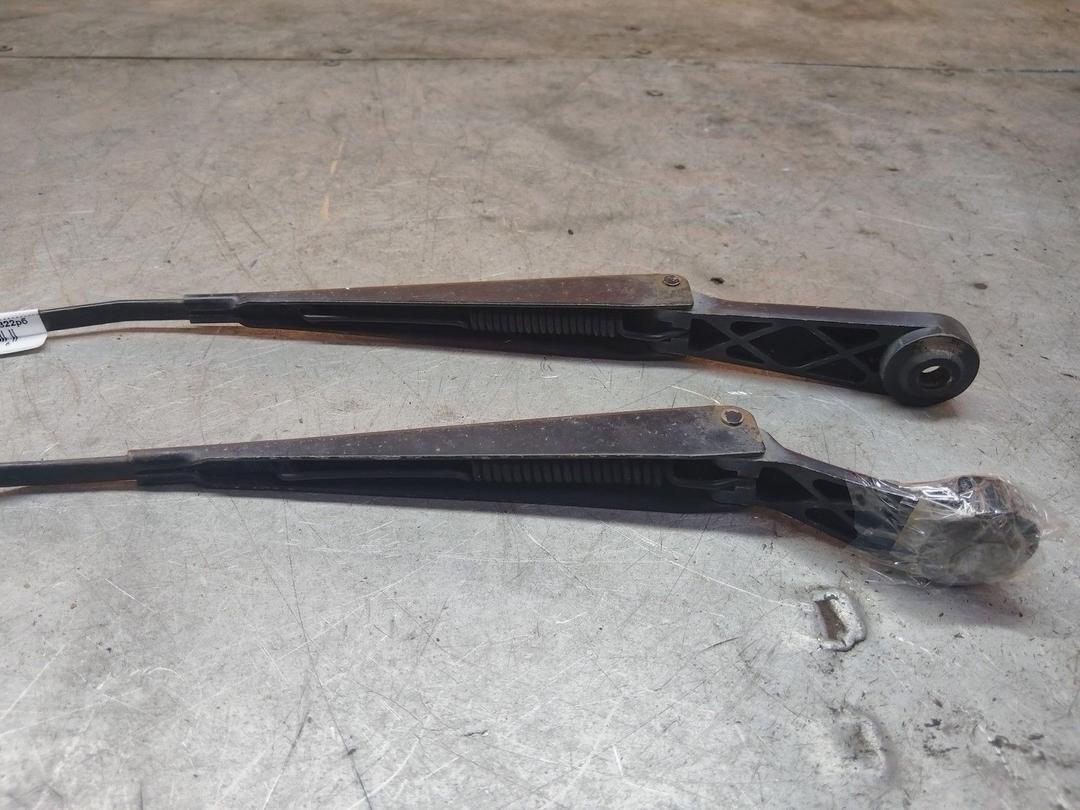 Щеткодержатель (поводок стеклоочистителя, дворник) TLFCNZ Fiat Palio - Фото 2