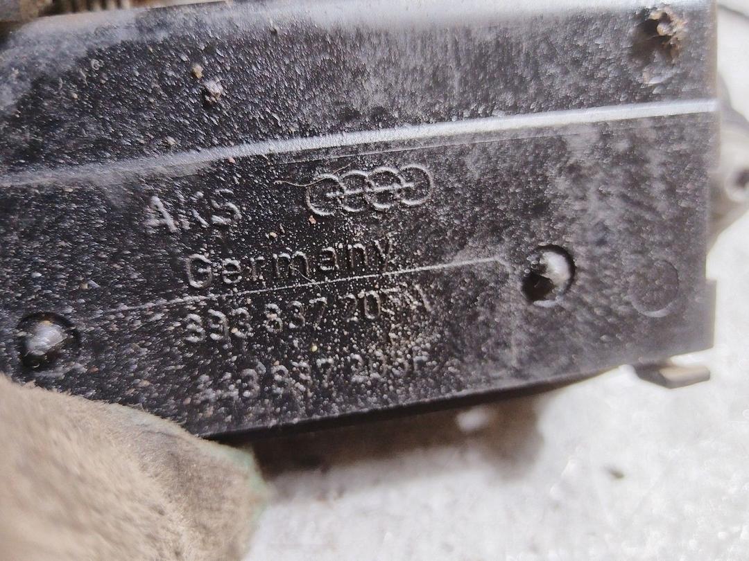 Ручка наружная передняя левая G36MMI Audi 100 купить в магазине запчастей бу