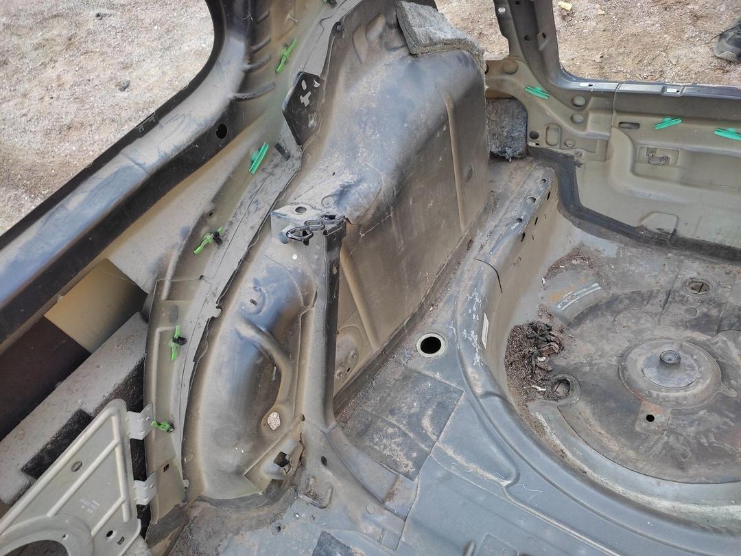 Ниша запасного колеса FBL4Y8 Volkswagen Golf