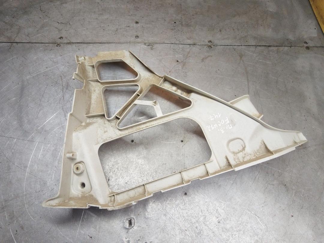 Кронштейн крепления бампера заднего YQU9LH Ford Focus - Фото 2