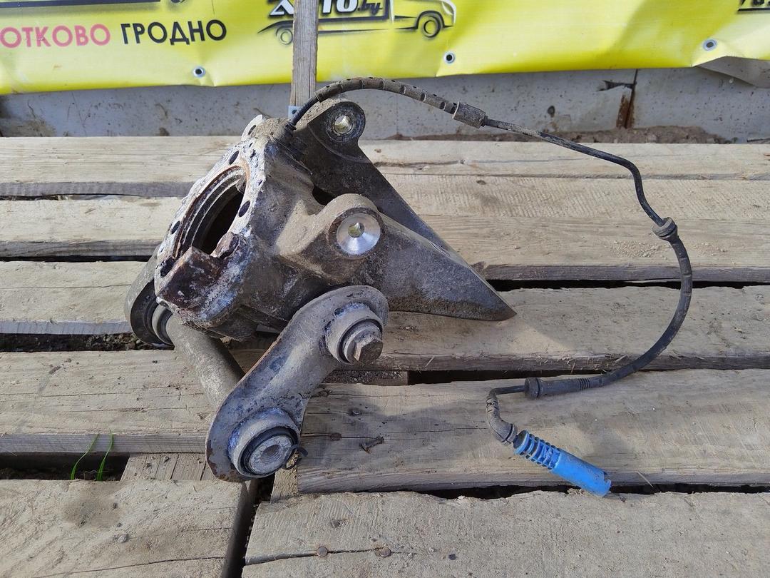 Кулак задний правый X1PSJ9 BMW X5 E53 купить