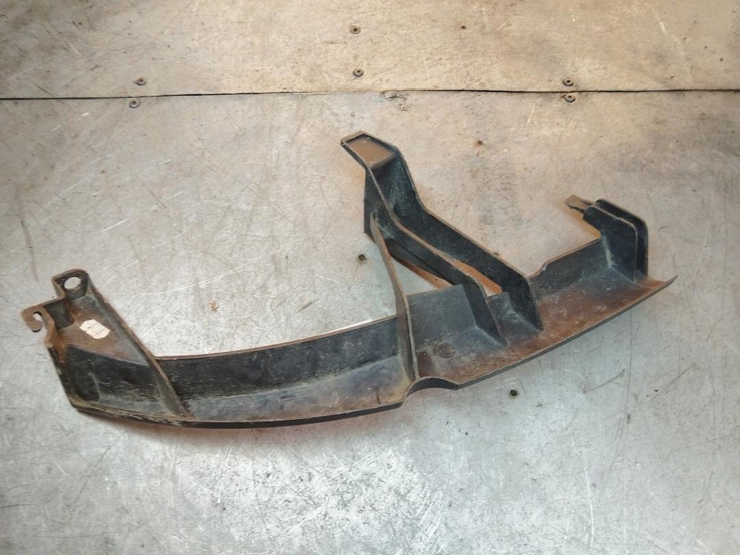 Крепление фары правой SKTT8H Renault Scenic купить