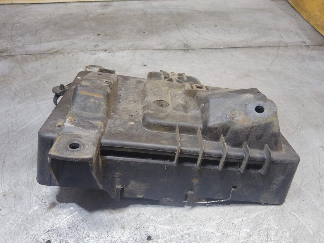 Полка аккумулятора LKG4AG Opel Astra купить