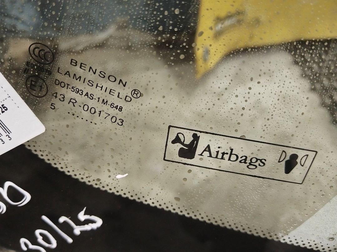 Стекло лобовое OBWH1C Volvo S60 купить с доставкой