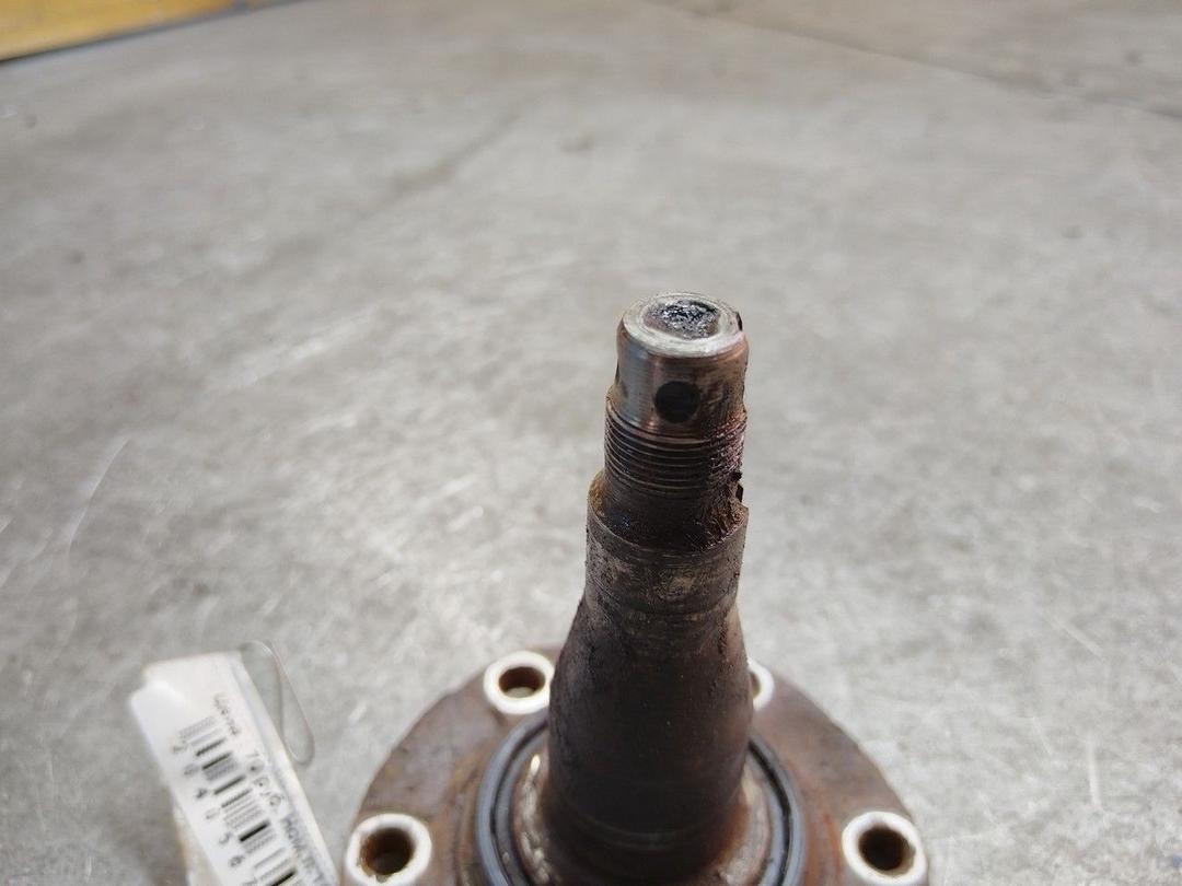 Ступица задняя правая HVPBNJ Audi A4 купить