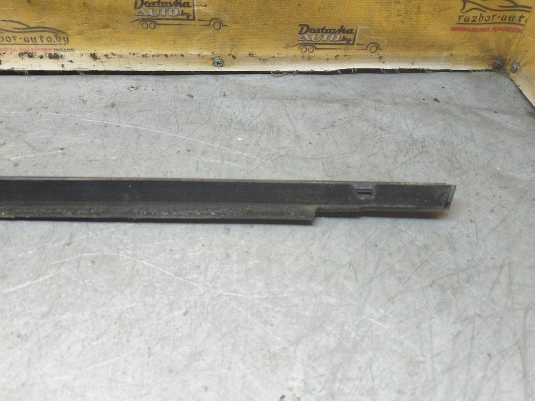 Молдинг стекла двери задней правой наружный 6Y2QXC Renault Laguna купить на авторазборке