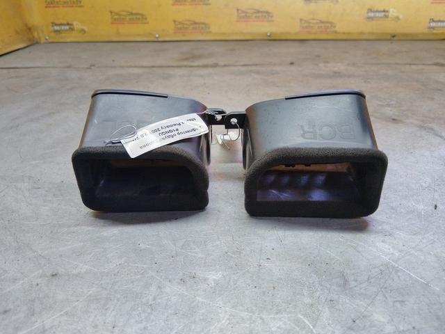 Дефлектор обдува салона P1GNQU Mazda Premacy купить